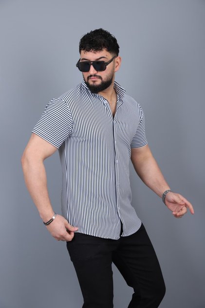 قميص رجالي محبوك بأكمام قصيرة مخطط