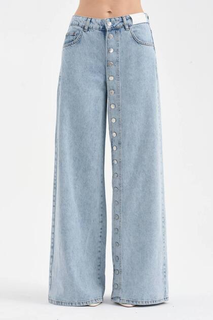 Women's Palazzo Jeans with Complete Button Detailing on the Front