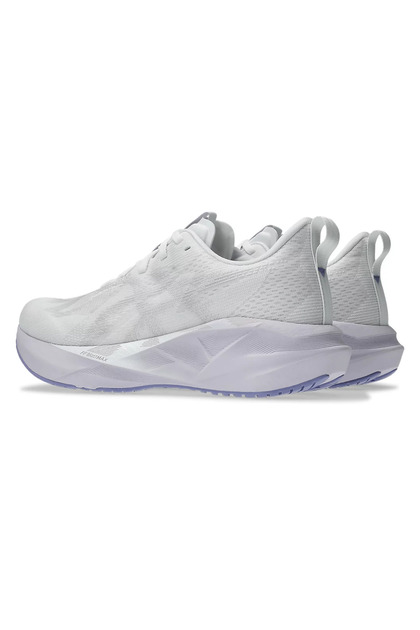 Asics Novablast 5 Kadın Beyaz Koşu Ayakkabısı 1012B765-103