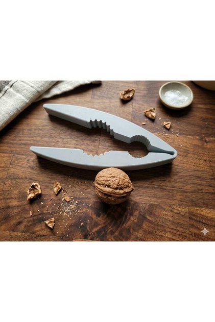 Printed Walnut Cracker – Practical Walnut and Nut Cracking Tool, Kitchen Helper