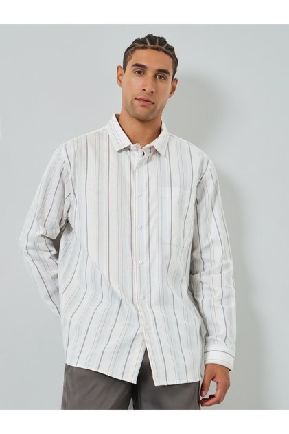 Men White Relaxed Fit Striped Cotton Shirt