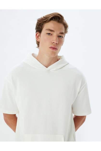 Oversize T-Shirt Hoodie Short Sleeve with Kangaroo Pocket Detail Cotton Blend