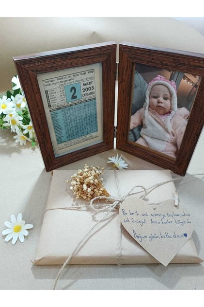 Doğum Günü Hediyesi İkili Açılır Çerçevede Fotoğraflı Orjinal Takvim Yaprağı