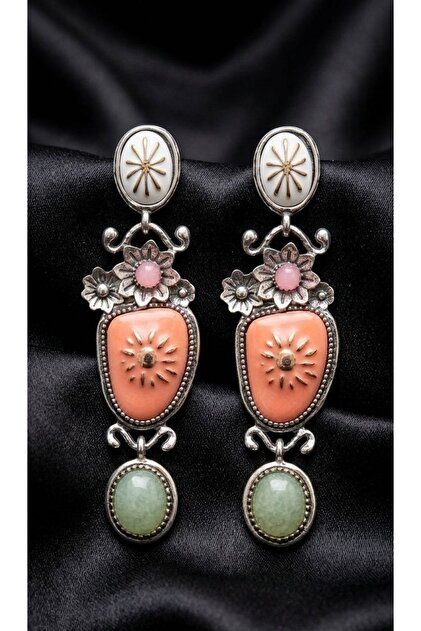 Bohemian Ethnic Design Dangle Earrings