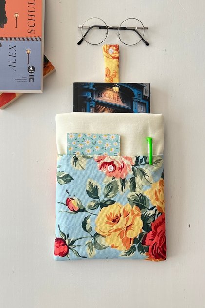 Pocketed Fabric Book Cover Retro Roses Bookworm Gift