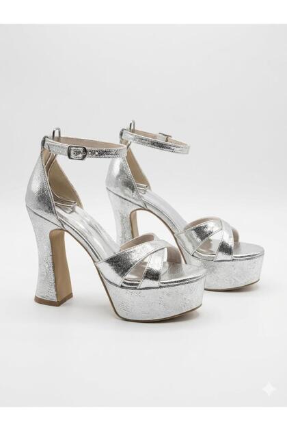 Women's Heeled Shoes Platform Cross-Strap Shoes ............