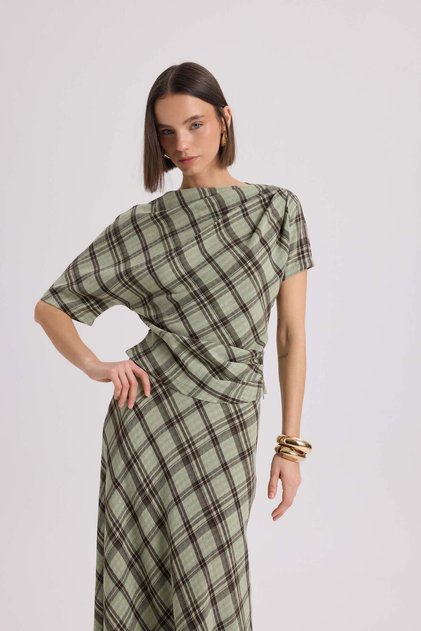 Petunya Plaid Piece Green Cropped Skirt Set