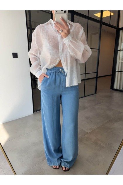 Wide Cut Rhea Jean with Elastic Waist