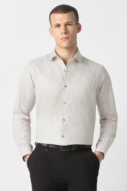 Men Classic Fit Long Sleeve Shirt