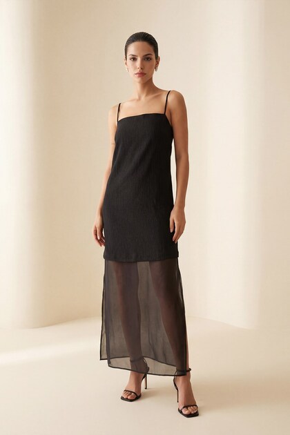 Black Thin Straps Textured Tulle Detailed Midi Dress