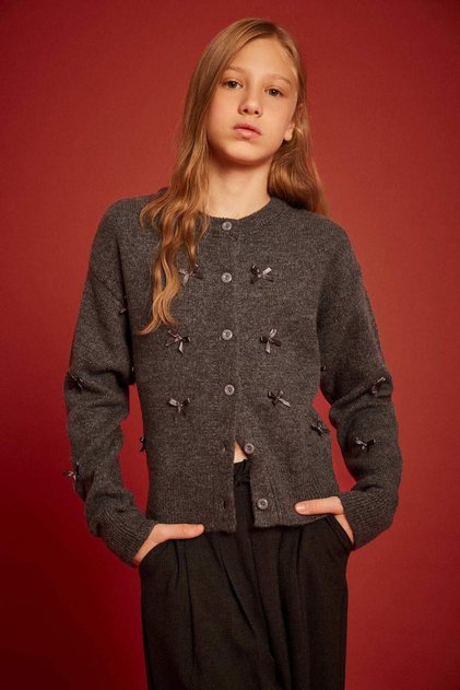 Cardigan cu guler rotund și nasturi pentru fete G3240A825WN