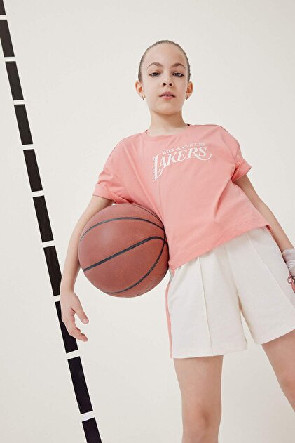 Defacto %100 Pamuk NBA Los Angeles Lakers Loose Fit Bisiklet Yaka