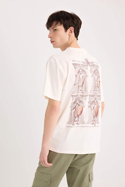 ミニバッグ　Tシャツ Defacto %100 Pamuk Boxy Fit Bisiklet Yaka Sırt Baskılı Kısa Kollu