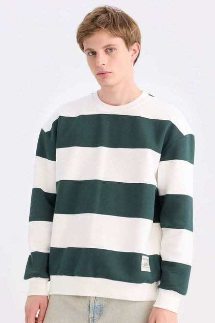 Boxy Fit Crew Neck Striped Woven Label Sweatshirt A9066Ax24Au