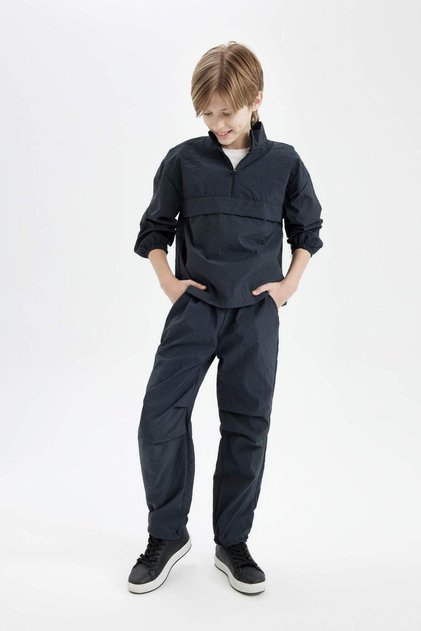 Elastic Waist and Cuffs Pocketed Jogger Parachute Pants for Boys D0334A824Au