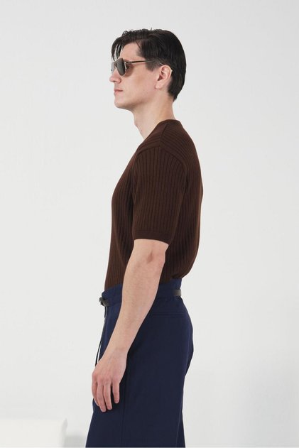 Slim Fit Zippered Brown Knitwear T-Shirt