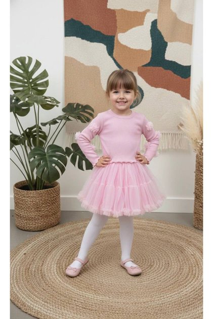 Girl's skirt suit