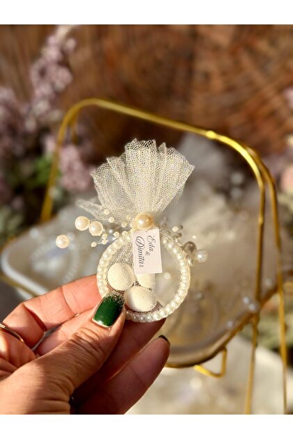 İnci İşlemeli Halka Tasarım Nikah Şekeri - Kişiye Özel İsim Kartlı Badem Şekerli Hediyelik 10 Adet