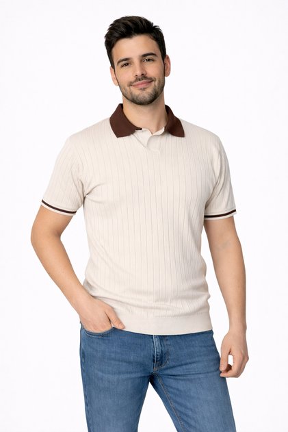 تي شيرت رجالي من Ecru Regular Fit نسيج ناعم بأكمام قصيرة وياقة بولو K تفاصيل على الأكمام