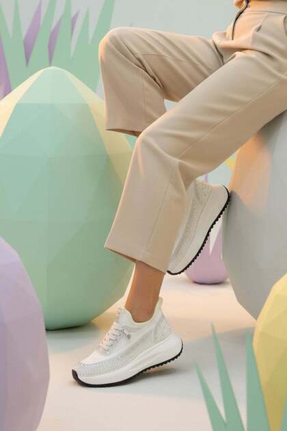 Melba Imported Special Series Stone-Detail Tricot Women's Sneakers White