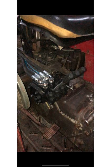 Massey Ferguson traktör Hidrolik Damper Valfi 3 Kollu- 4 Çıkışlı 240/265/285/165/185 Jak hariç