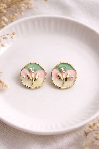 Vintage Design Women's Earrings with Tulip Figures