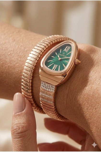 Women's 22mm Steel Case Rose Gold Steel Band Green Dial Wristwatch