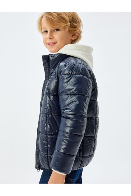 Mont High Collar Zippered Long Sleeve