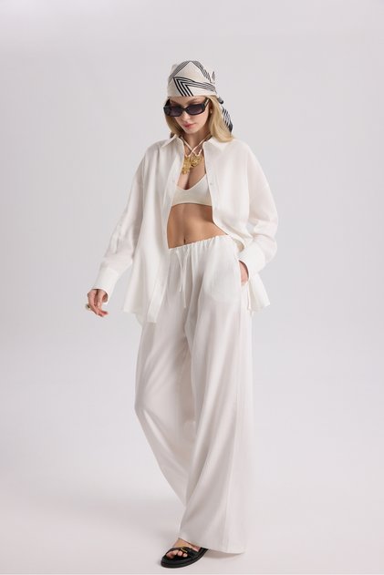 Nunzia Arka Detaylı Ekru Oversize Gömlek Pantolon Takım