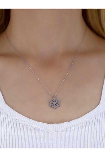 Silver Color Women's Snowflake Zircon White Stone Snowflake Steel Necklace
