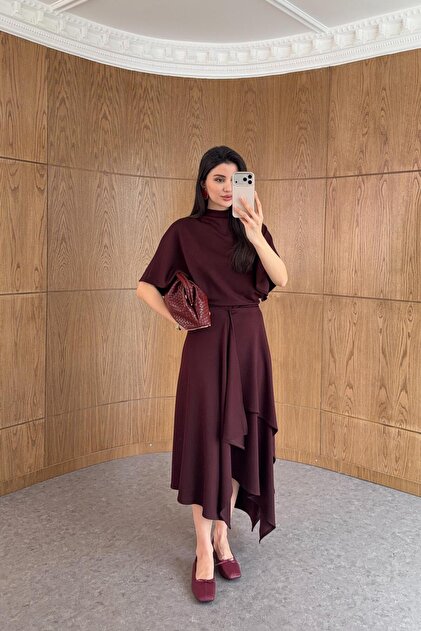 burgundy dress red carpet Melina Burgundy Crepe Blouse – Finery London main image 1