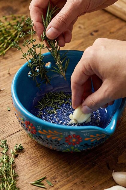 Sultan Garden Series Handmade Ceramic Multi-Purpose Grater and Thyme Rubbing Bowl