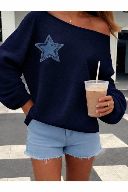 Kadın Mavi Yıldız Baskılı Kayık Yaka Oversize Sweatshirt