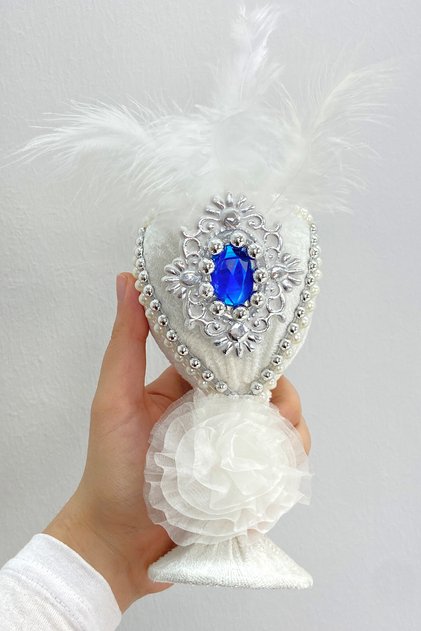 White Wedding Needle Holder for Jewelry, Feathered and Stoned Henna Night Bride Groom Promise Engagement Circumcision Needle Holder