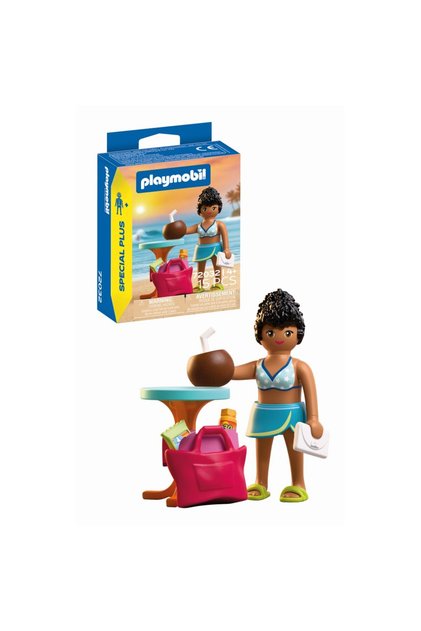 Figurina femeie in vacanta la plaja