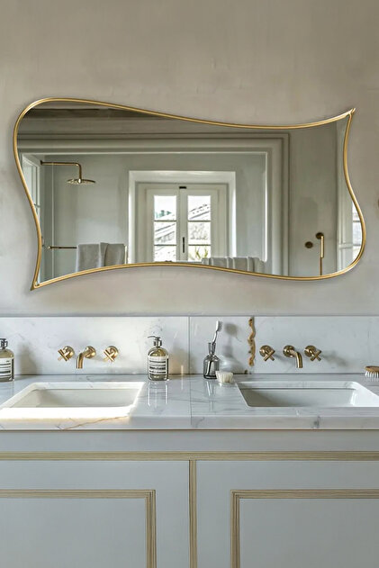 Premium Şık Ahşap Çerçeveli Asimetrik Ayna-Modern Kavisli Form Banyo Lavabo ve Estetik Duvar Aynası