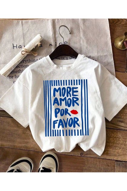 More Amor Por Favor Printed Tshirt