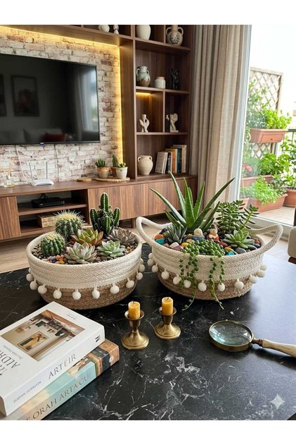 2 Decorative Organizer Wicker Baskets