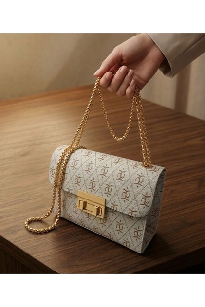 White Gold Chain Strap Piece Portfolio Shoulder Bag and Clutch Bag E19B13