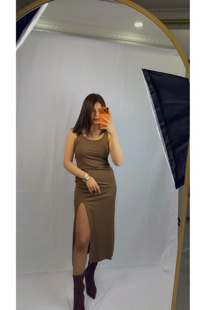 Brown Slit Midi Dress – Stylish, Body-Fitting Dress