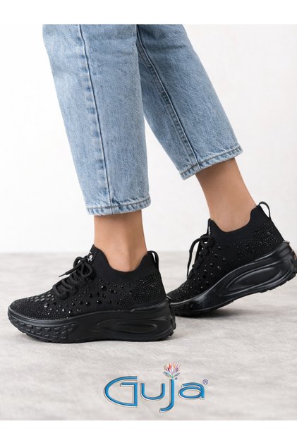26Y311 Thick Sole Women's Sports Shoes with Stone Details