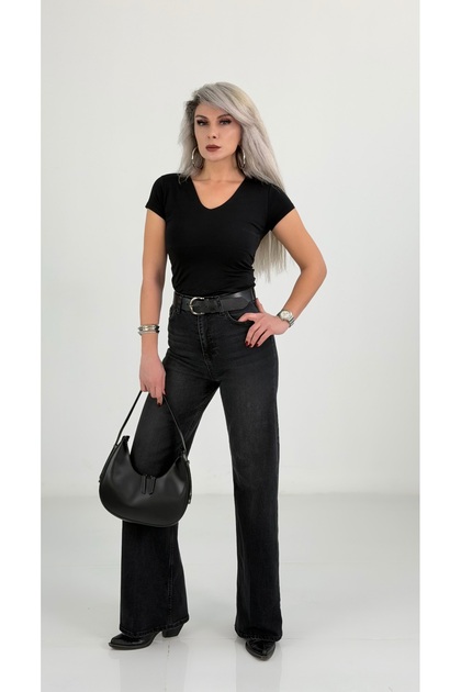 Siyah V Yaka Basic Kadın Tişört – Çift Kat Tok Kumaş Slim Fit