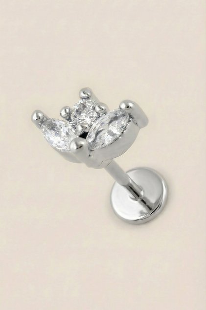 Gümüş Renkli Cerrahi Çelik Zirkon Taşlı Taç Formlu Flatback Piercing – Tragus, Helix, Kıkırdak