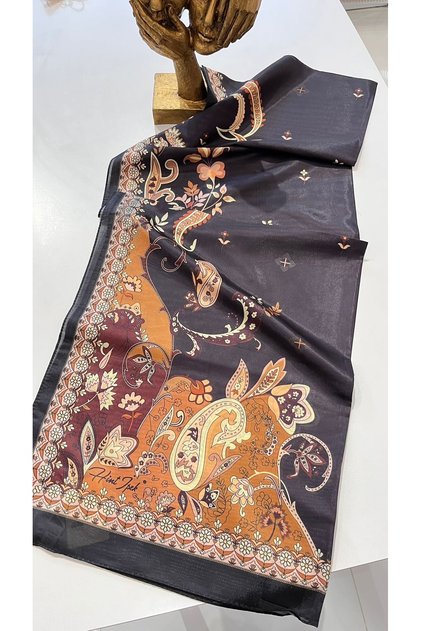 Lightweight Voile Shawl – Breathable, Non-Slip Stylish Design”
