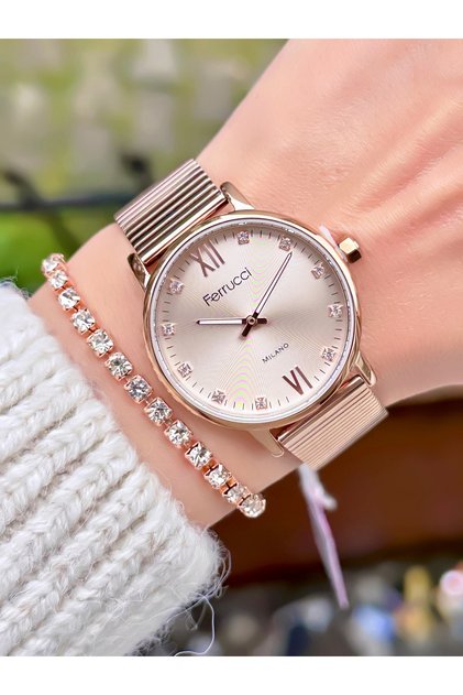Women's Wristwatch New Model Steel Band Waterproof 2 Years Warranty Bracelet Gift