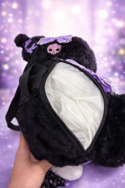 EMKSHOP VELVET TOUCH KUROMİ MY MELODİ PELUŞ SIRT ÇANTASI - Fiyatı
