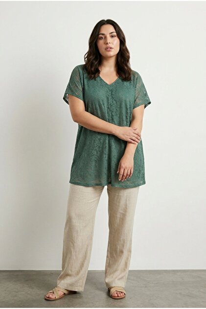 Plus Size V-Neck Short Sleeve Floral Print See-Through Unlined T-Shirt 304214