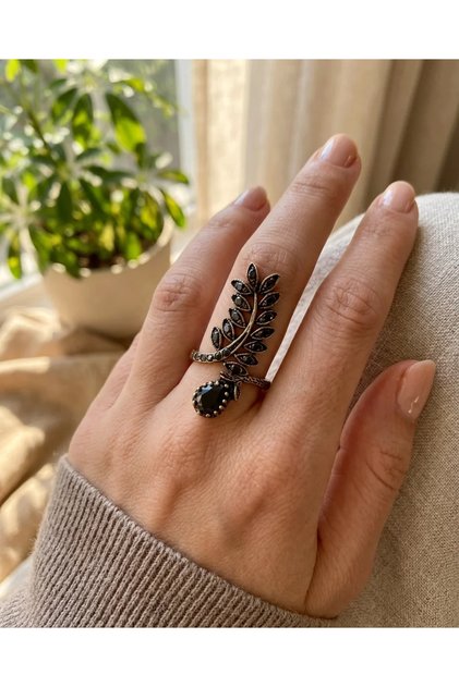 Bronze Women's Ring Antique Jewelry Margazite Stone Embroidered Drip Stone Leaf Model Adjustable Vintage