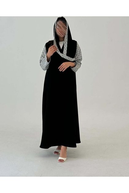 Royal Abaya with White Jacquard Sleeves