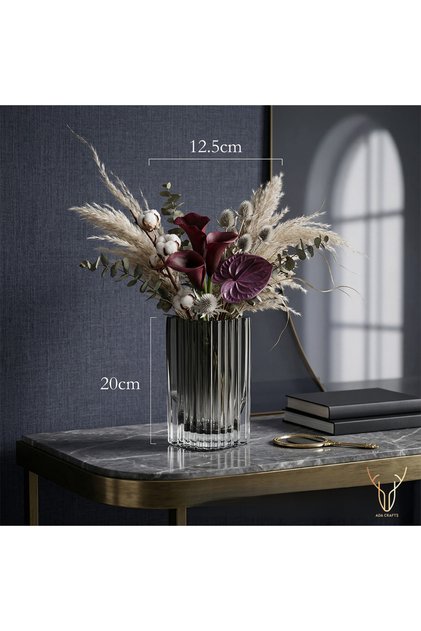 Line Füme/Gri Cam Dekoratif Vazo – Modern Füme Çizgili Çiçek Vazosu, Salon ve Masa Dekoru - 20 cm